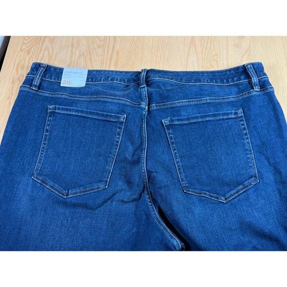 NWT Lane Bryant Signature Fit Bootcut Mid rise Size 26 Short dark wash - Picture 4 of 8